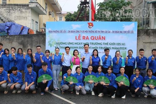 Hơn 60 đoàn viên ra quân tuyên truyền, dọn vệ sinh hưởng ứng Ngày Môi trường thế giới