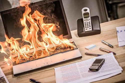 Mỹ xây dựng luật phòng chống cháy, nổ đối với pin sạc thiết bị di động