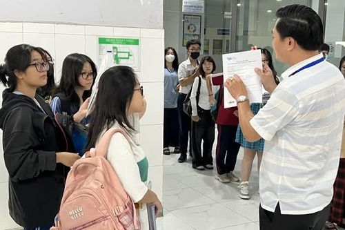 Không cho thí sinh quên căn cước công dân dự thi đánh giá năng lực là ứng xử vô cảm