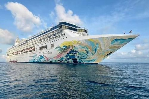 Côn Đảo đón tàu biển quốc tế đầu tiên quay lại sau 25 năm