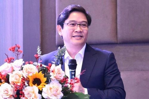 Vụ trưởng Tiểu học: Khen thưởng vì học sinh, không phải vì người lớn