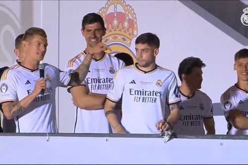 Phản ứng của Kroos trước lời kêu gọi ở lại Real Madrid