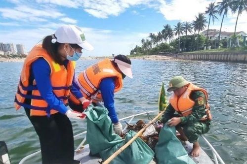 Cộng đồng ở Quảng Bình chung tay 'Đánh bại ô nhiễm nhựa'