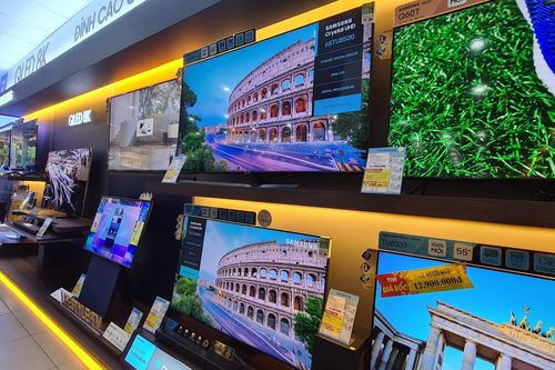Trước mùa Euro, TV các thương hiệu đồng loạt giảm giá