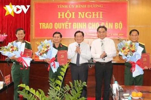 Tỉnh ủy Bình Dương trao các quyết định về công tác cán bộ