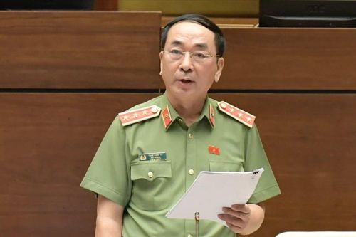 Thượng tướng Trần Quốc Tỏ giải trình về dự án luật quản lý, sử dụng vũ khí