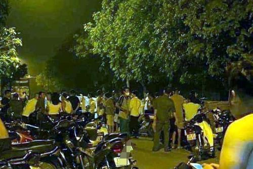 Hà Nội: Bàng hoàng phát hiện cánh tay nổi lên trên mương nước