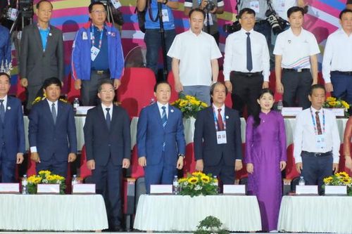 Nóng trong tuần: Đại hội thể thao HS Đông Nam Á; góp ý xây dựng Luật Nhà giáo