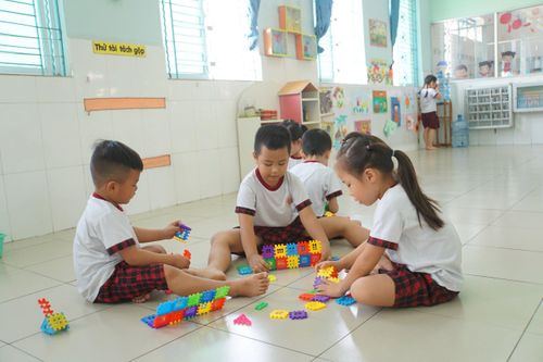Phụ huynh đôn đáo tìm chỗ học hè cho trẻ mầm non