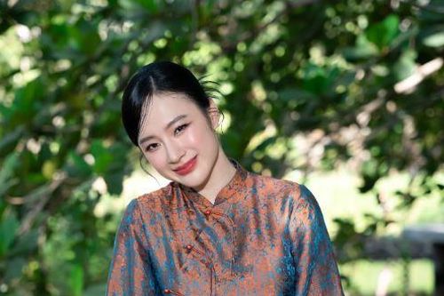Em gái Angela Phương Trinh tiết lộ sốc tình trạng của chị