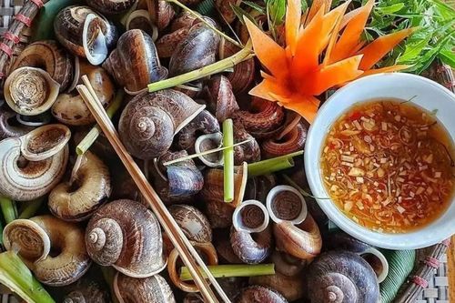 Ninh Bình: Ngắm sắc vàng Tam Cốc-Tràng An và thưởng thức ẩm thực đặc sắc