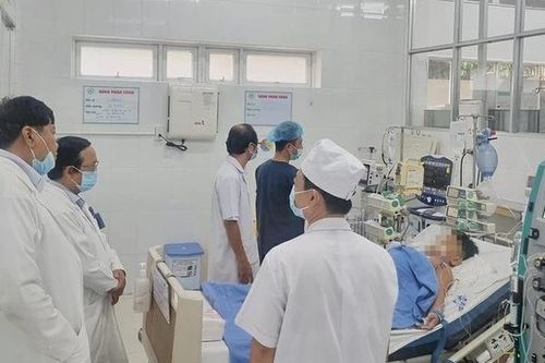 Vụ 600 người ngộ độc bánh mì ở Đồng Nai: Bé trai 5 tuổi đã tử vong