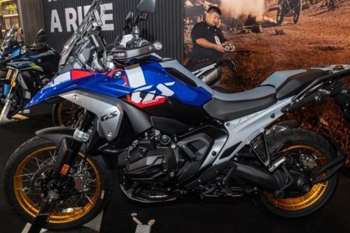 Siêu môtô 2024 BMW Motorrad R1300GS ra mắt, giá hơn 756 triệu đồng