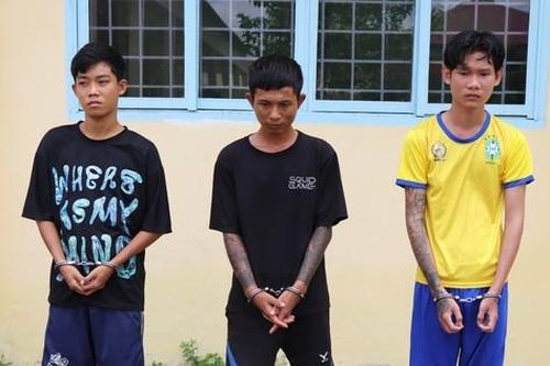 Bắt nhóm thanh niên dùng súng cướp tài sản cặp đôi sắp cưới