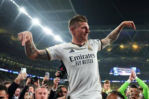 'Biển người' chứng kiến ngày cuối Kroos khoác áo Real Madrid