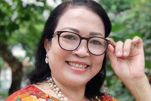 Vượt qua ung thư, nhà thơ Trần Hà Yên được xoa dịu tâm hồn khi bước vào thế giới trẻ thơ