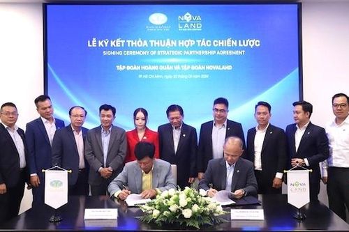 Phía sau cái bắt tay giữa Novaland và Hoàng Quân