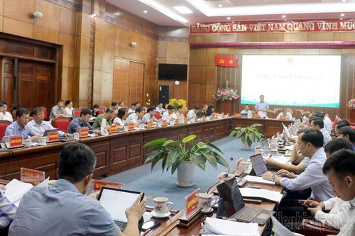 UBND tỉnh họp thường kỳ thảo luận 8 nội dung, tờ trình