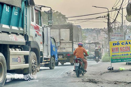 Nhiều đoạn đường thuộc Dự án BOT đường tỉnh 768 tiếp tục xuống cấp
