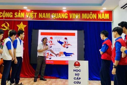 Nha Trang: Trang bị kỹ năng sống cho học sinh dịp hè