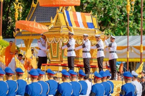 Lễ trà-tỳ kim quan Đức Tăng vương Campuchia Tep Vong thiêng liêng và đặc biệt trọng thể