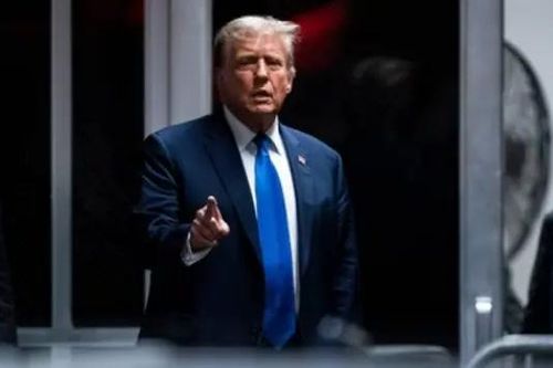 Ông Donald Trump sẵn sàng cho án tù hoặc quản chế