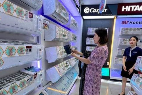 Điều hòa, quạt máy… tràn siêu thị ở Hà Nội, giá giảm sâu