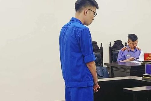 Nhân viên bán rẻ ắc quy tham ô hơn 5,2 tỉ đồng