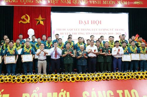 Thường Tín khen thưởng 34 tập thể, cá nhân trong phong trào thi đua quyết thắng