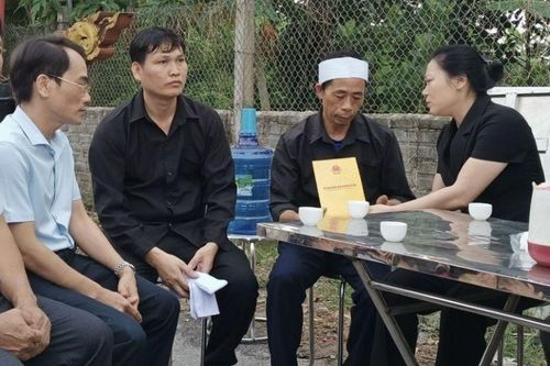 Thái Bình : Thăm hỏi, hỗ trợ gia đình 3 người tử vong bất thường ở Vũ Thư