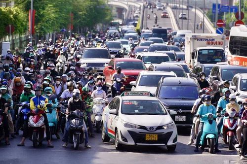 Đẩy nhanh lộ trình hạn chế phương tiện cá nhân