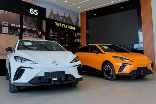 Cận cảnh MG4 EV 2024 giá cao nhất 948 triệu đồng tại đại lý Việt