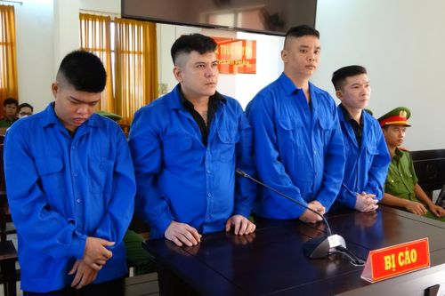 Chém người khác suýt mất mạng vì vợ bán tôm 'ế'