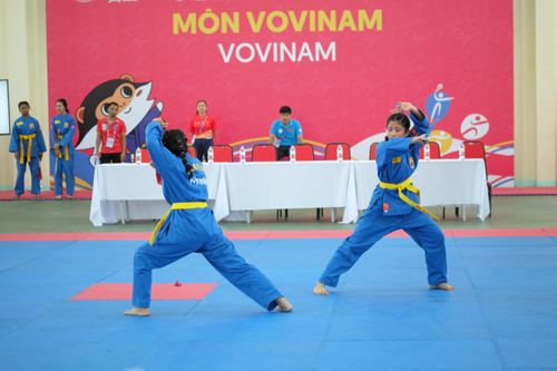 Đoàn thể thao Campuchia có Huy chương Vàng đầu tiên