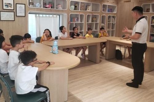 Gỡ khó cho cha mẹ trong việc giáo dục trẻ thời công nghệ