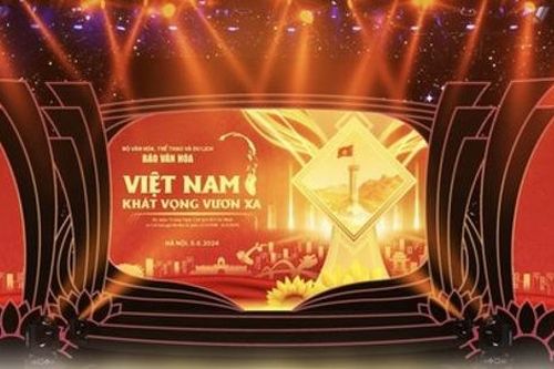 Chương trình 'Việt Nam - Khát vọng vươn xa' kỷ niệm Ngày Bác Hồ ra Lời kêu gọi Thi đua ái quốc