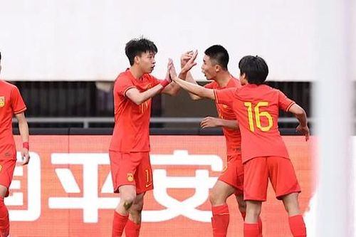 Bỏ phí cơ hội, U19 Việt Nam thua tối thiểu Trung Quốc