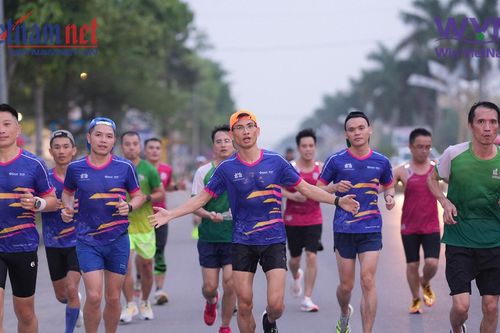 Hành trình về Làng Sen 2024: Giải thưởng đặc biệt tri ân nhà báo