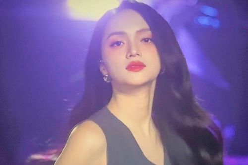Nhà sản xuất Miss Universe Vietnam 'chơi trội'?