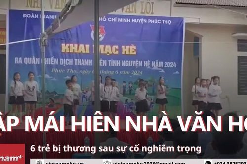 Thót tim với sự cố sập mái hiên nhà văn hóa làm 6 học sinh ở Hà Nội bị thương