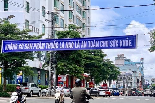 Gia Lai: Tăng cường quản lý thuốc lá điện tử, thuốc lá nung nóng