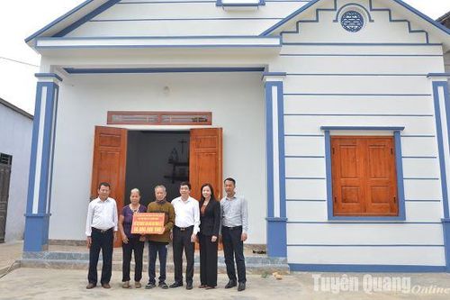 Những ngôi nhà đoàn kết