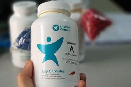 Triển khai chiến dịch uống vitamin A đợt 1 cho trẻ