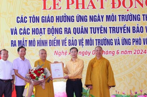 Nghệ An: Ra mắt mô hình điểm 'Tôn giáo bảo vệ môi trường và ứng phó với biến đổi khí hậu'