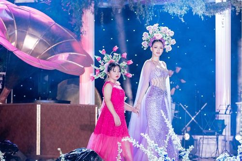 Á quân quốc tế Nguyễn Lê Thùy Linh thần thái bên Á hậu Siêu quốc gia Đặng Thanh Ngân