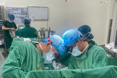 Hai bệnh viện hợp sức cứu mẹ con sản phụ 18 tuổi mắc bệnh hiểm nghèo