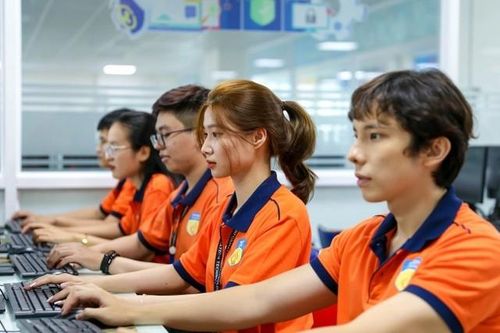 'Giật mình' với mức lương không ai ngờ đến của ngành học hàng triệu sinh viên mơ ước