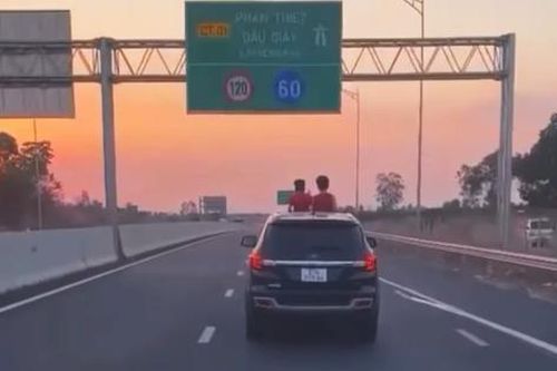 Làm sao để trẻ em thực sự an toàn khi ngồi trên ô tô?