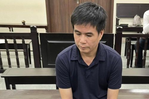Nhận lời mua hộ đất của hàng xóm để chiếm đoạt tiền tỷ