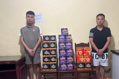 Vĩnh Phúc: Bắt giữ 2 đối tượng buôn bán pháo hoa nổ trái phép
